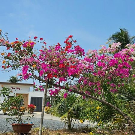 Nha Nghi Truc May Ben Tre Екстериор снимка