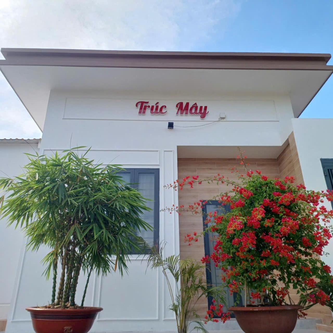 Nha Nghi Truc May Ben Tre Екстериор снимка